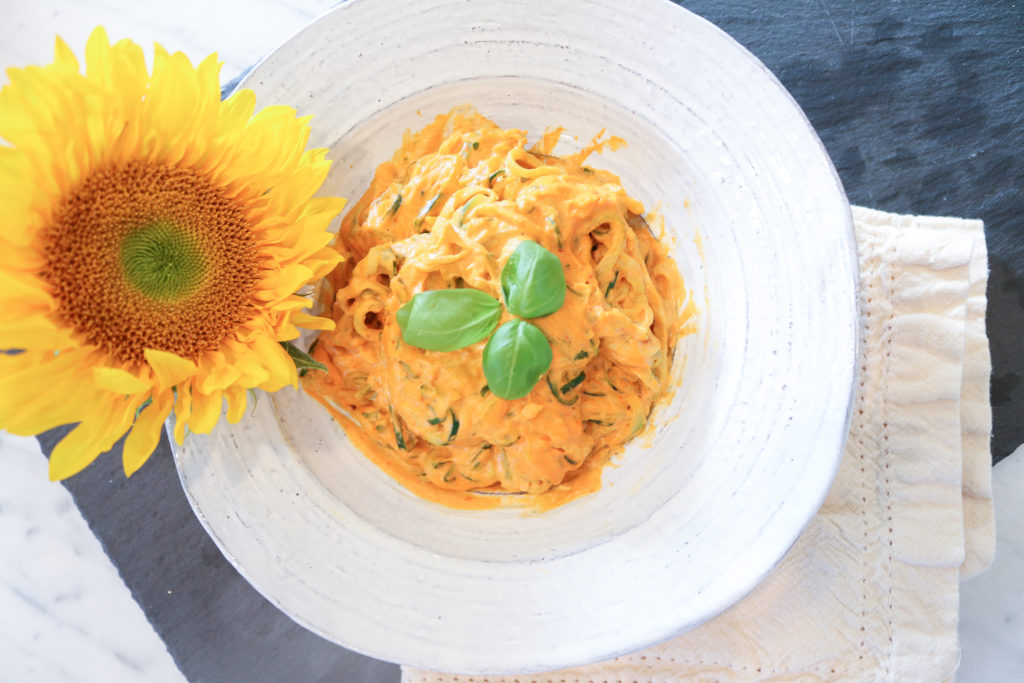 Creamy Vegan Roasted Red Pepper Pasta 