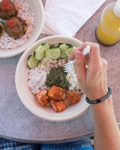 Healthy eating while traveling