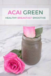 Acai Berry Green Smoothie, very healthy, easy, filling, and satisfying breakfast, perfect for on the go. Includes protein, fiber, fat, superfoods and greens according to the #fab4 method that will keep you full and help keep your blood sugar balanced. So healthy!