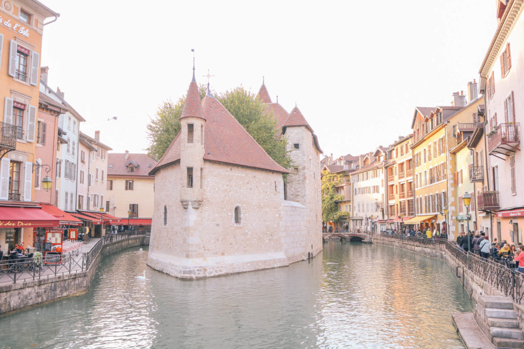 Guide to Annecy, France and the best things to do including Palais de l'Isle