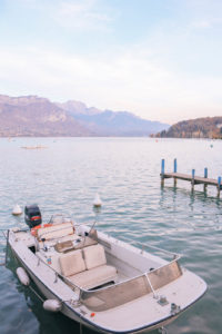 Guide to the charming fairy tale town of Annecy, France: the best things to do including kissing at Lover's Bridge