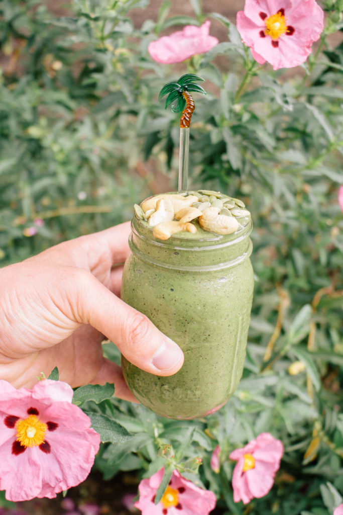 Matcha Mango Smoothie, very healthy, easy, filling, and satisfying breakfast, perfect for on the go. Includes protein, fiber, fat, and greens according to the #fab4 method that will keep you full and help keep your blood sugar balanced. So healthy!