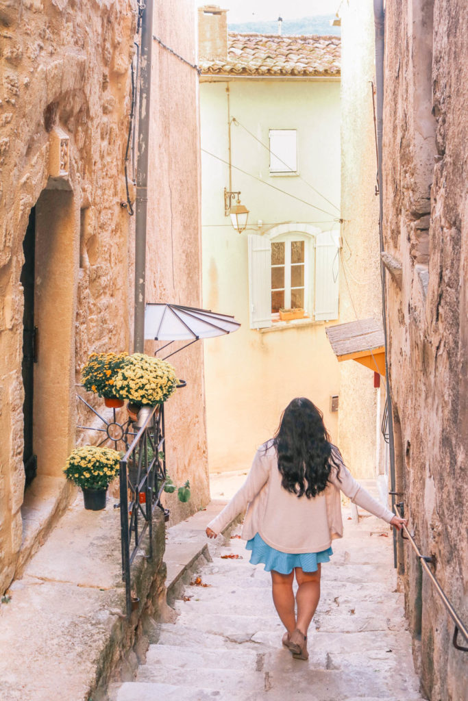 Ultimate guide to the picturesque villages in Luberon, France, which may be the best part of Provence