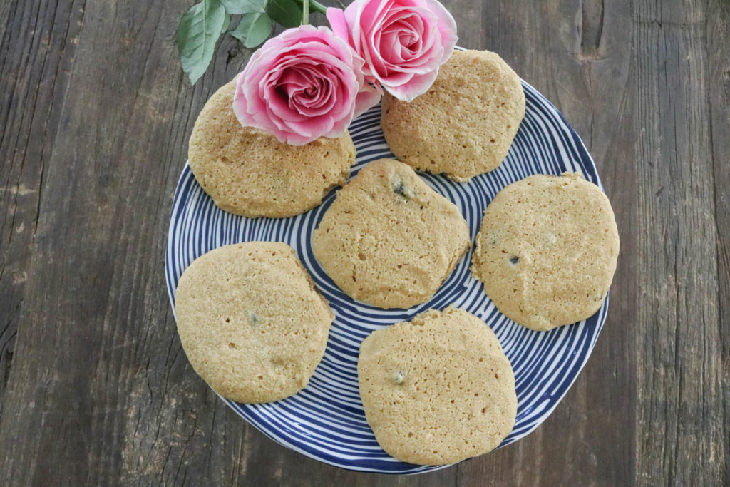 Healthy paleo and dairy free chocolate chip cookies