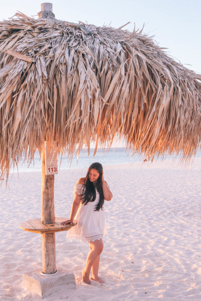 Romantic beaches in Aruba for a romantic getaway or Aruba honeymoon